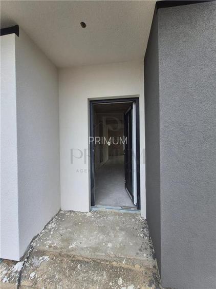 CASA INDIVIDUALA -CUPLATA PRIN GARAJ - MOSNITA NOUA - 24