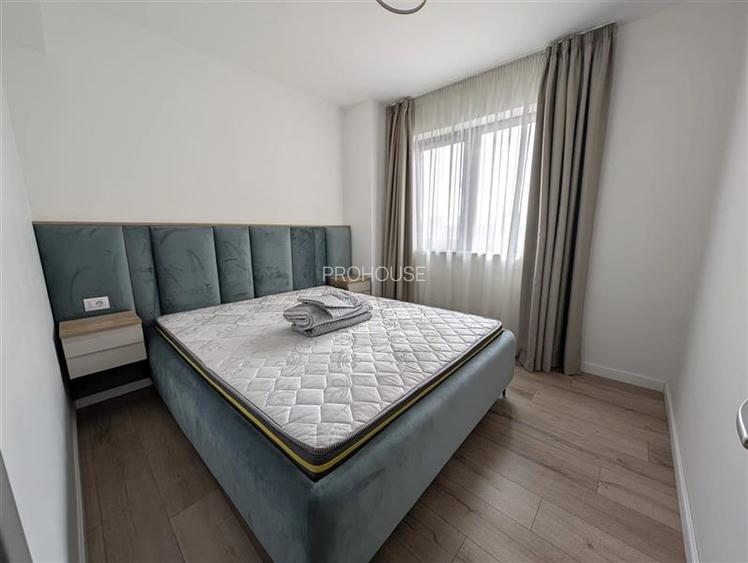 Bloc nou - langa Universitatea Bacovia si Primarie - 2 camere - mobilat si utila - 6