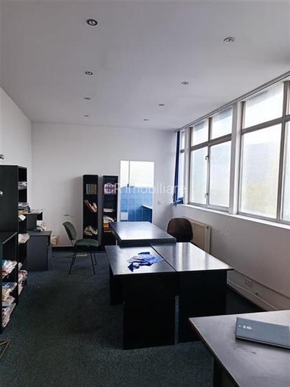 Spatii industriale pe teren de 11043 mp Daesti Valcea - 2