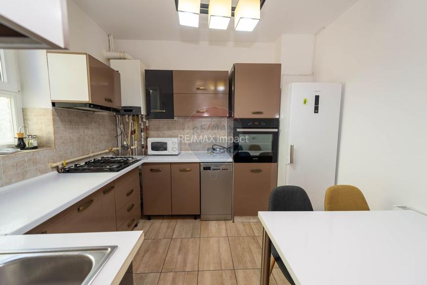 Casa / Vila cu 3 camere de inchiriat strada Pargarilor Stefan cel Mare - 16