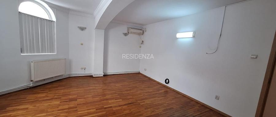 Vilă 9 camere, 400 mp, Splaiul Unirii – ideal sediu firmă 6 min metrou - 2