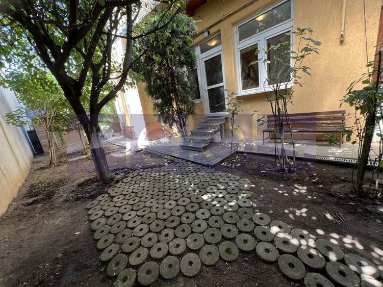 VANZARE CASA SPATIOASA SI LUMINOASA | ZONA CRANGASI / GIULESTI | TEREN 300 MP - 22