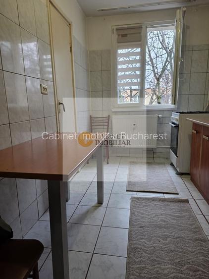 3 Camere-64MP | Reabilitat | 1975 | Creditabil | M Romancierilor 9 min - 9