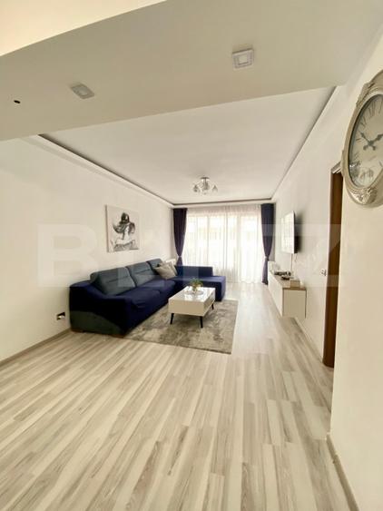 Apartament 2 camere, 2 băi, 70 mp, zona Tractorul