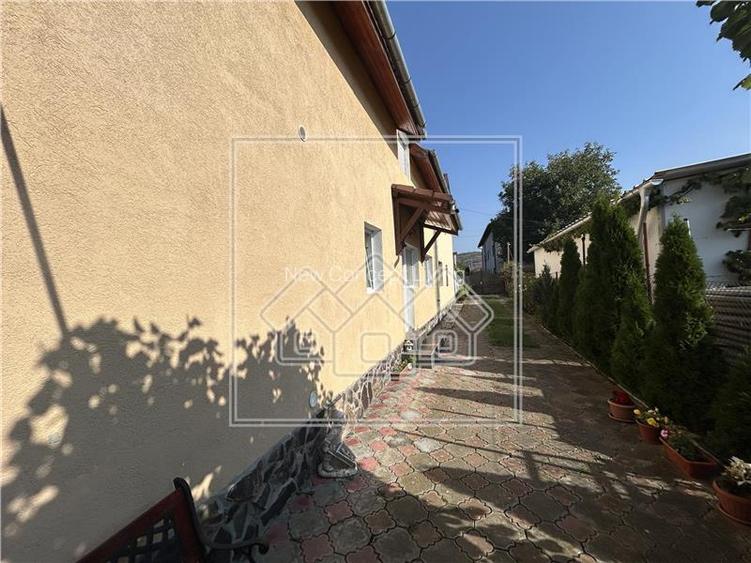 Casa tip duplex, cu 3 camere, 116 mp utili, teren de 403 mp - 20