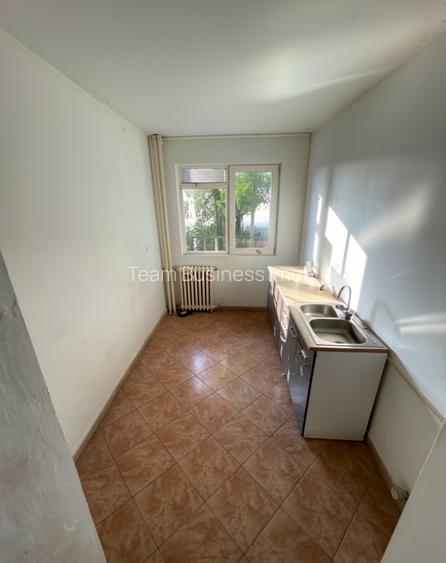 Apartament 2 camere 56mp decomandat Piata Salajan Metrou 5 min - 5