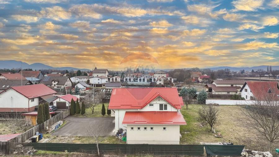 COMISION 0|VILA  STUPINI – 1.400 MP TEREN, 295 MP UTILI - 44