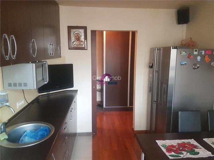 Inchiriere 2 camere Dristor Vitan - 10