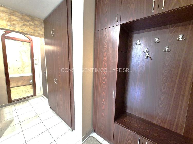 Apartament spatios, frumos renovat, ultracentral, Arad - 10