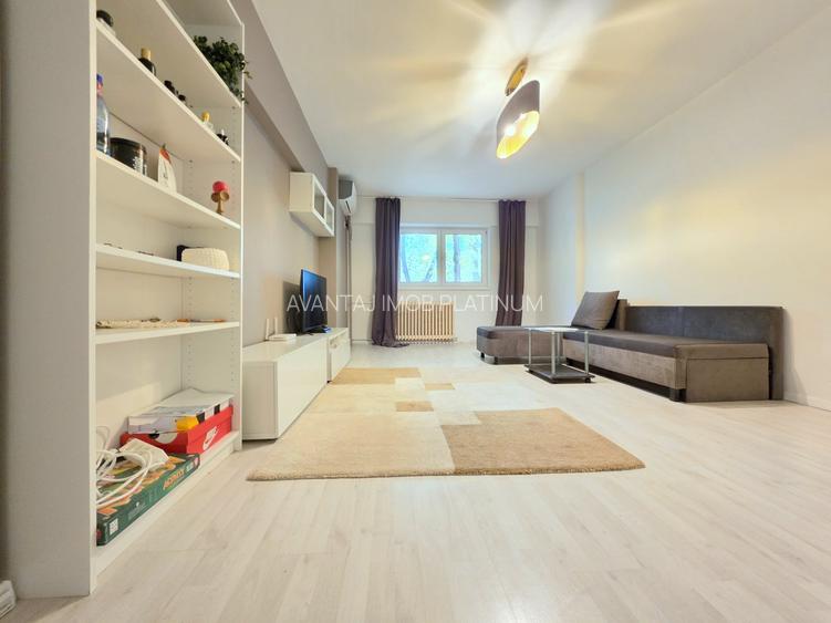 Calea Vacaresti - Parc Tineretului (Lumea Copiilor), bloc 1988 - 4