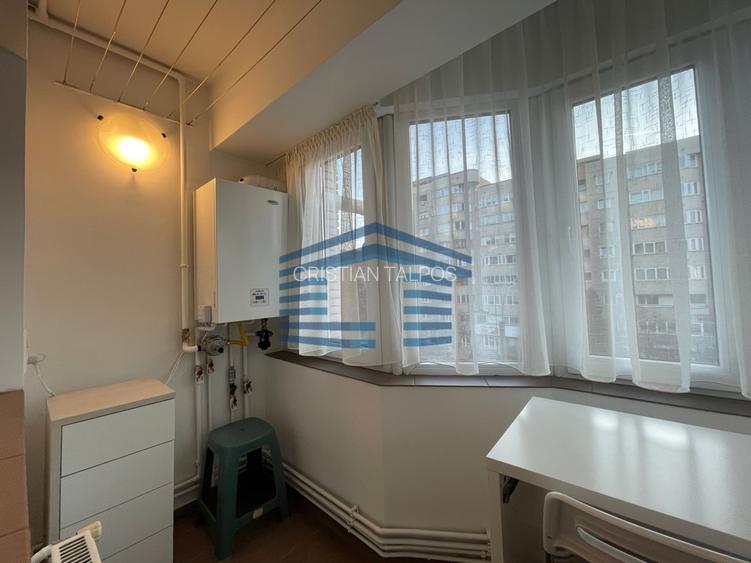Garsonieră Decomandată de 36 mp cu pat și bucătărie închisă - Centru - 3