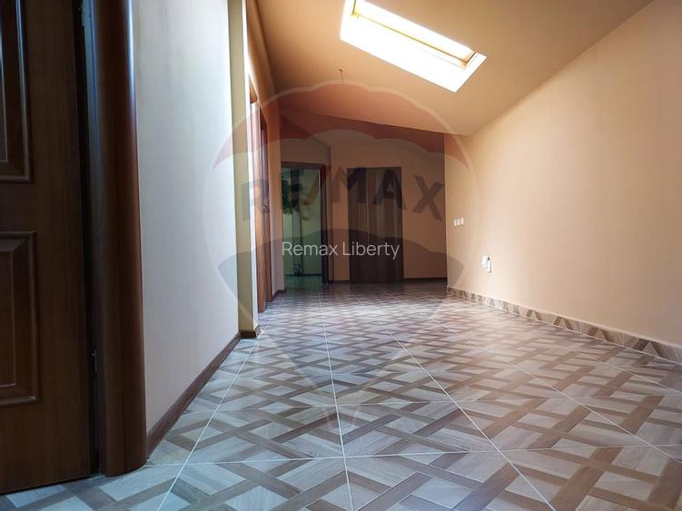 Vanzare casa individuala Tunari - teren generos - 9