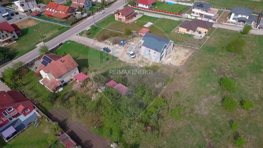 Teren cu autorizatie de constructie la intrare in Chinteni, Comision 0 - 9