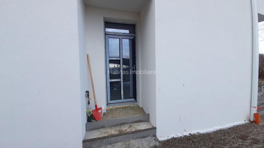 Casa noua de tip duplex, P+E+M, cu C.F., teren 700 mp, Dambul Rotund - 3