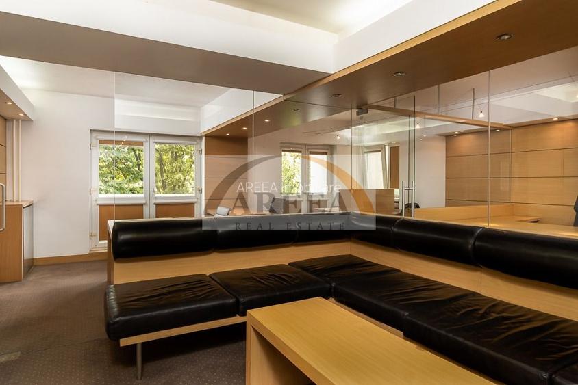 RAR SI  ELEGANT - UNIRII FANTANI - 5 camere de vanzare - 2