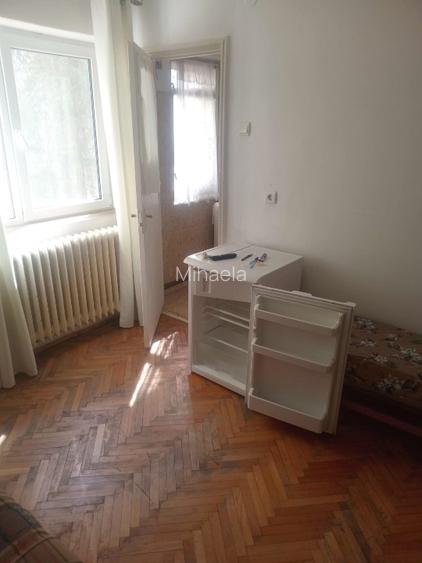 Garsonieră zona centrală Bârlad - 4