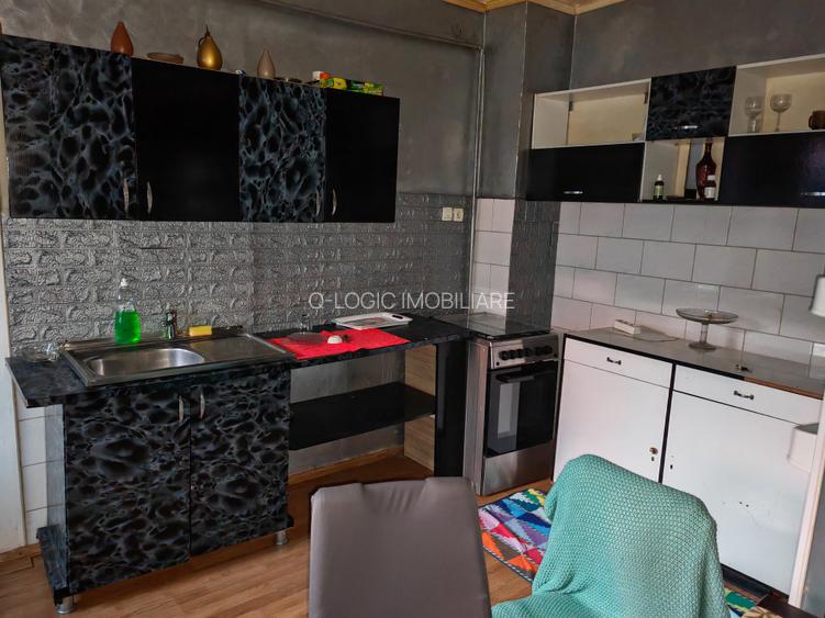 Casa 6 camere libera la vanzare RASNOV - 12