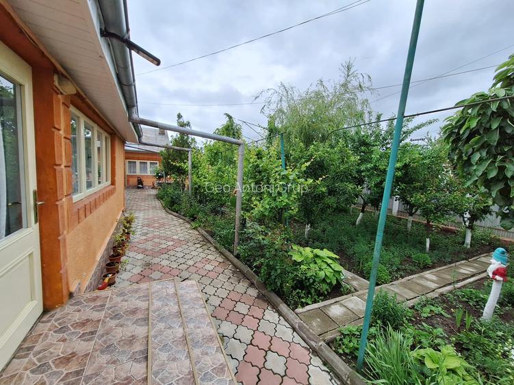 Casa cu 5 camere la 500 metri de LIDL piata centru - 9