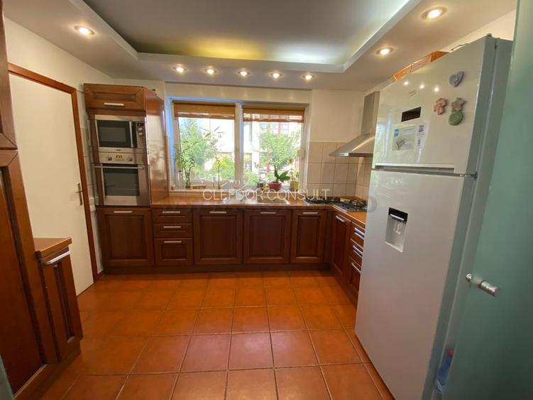 Vilă  în zona Iancu Nicolae - 6