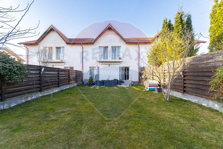 Casă / Vilă cu 4 camere de vânzare în zona Central - 45