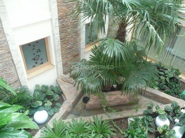 Km. 5 - Sos. Mangaliei, apartament ultramodern, 120 mp., 3 camere - 2