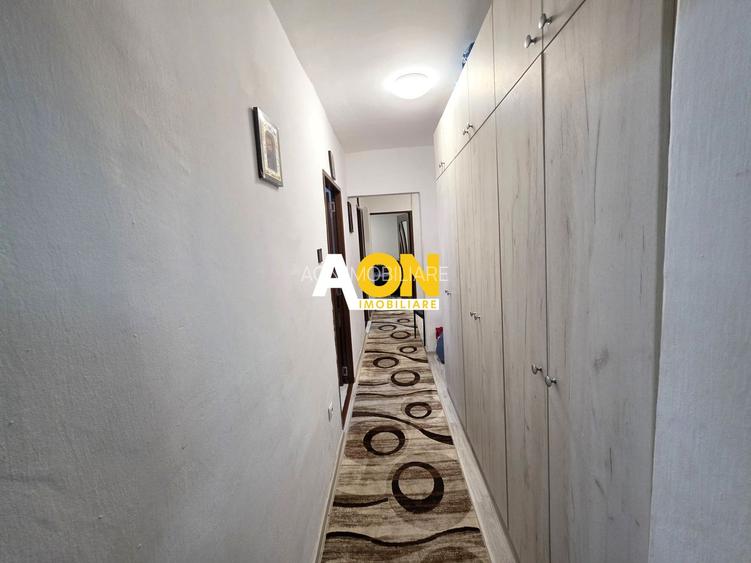 Apartament cu 3 camere, parter, boxă, acces curte, Cetate, zona Closca - 9
