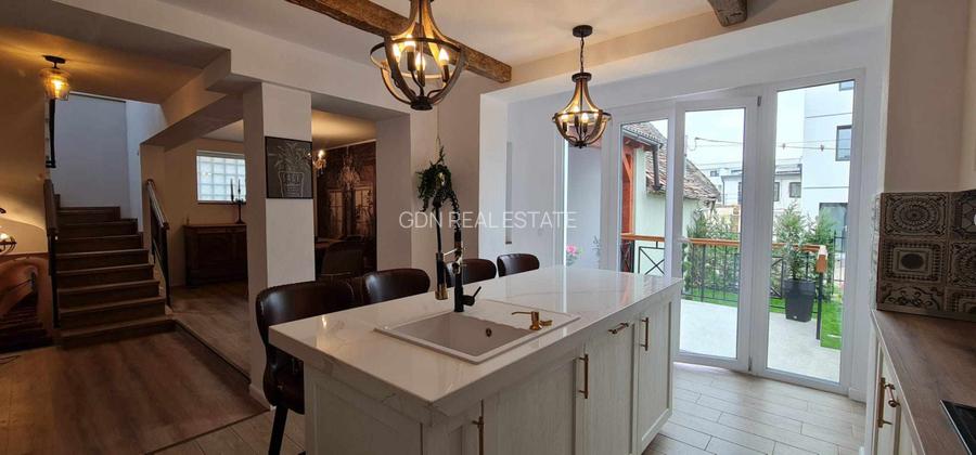 Casa cu 6 camere, 293 mp utili, zona Turnisor - 13