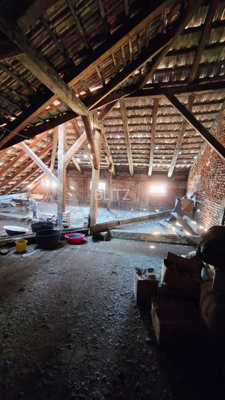 Oportunitate - Monument Istoric lângă Cetatea  Râșnov  sec XVIII - 13