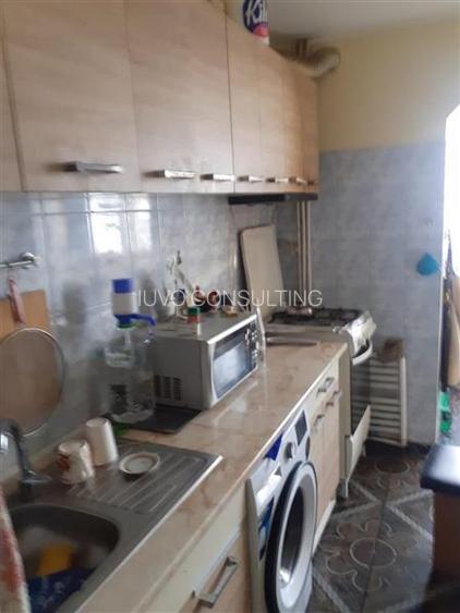 Vanzare Apartament 2 Camere Decomandat Aparatorii Patriei-Panselelor - 3