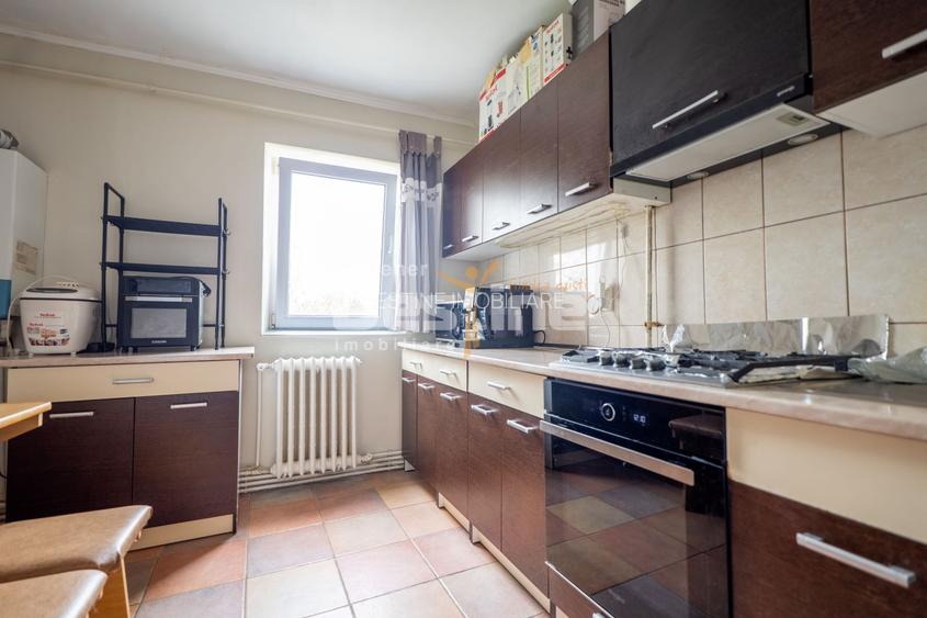 Apartament 2CD 50,3mp + balcon zona centrala Podu de Fier - 7