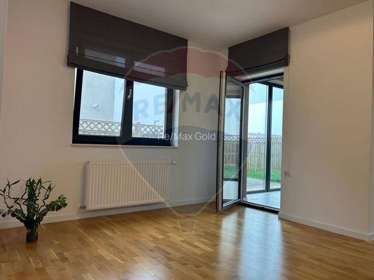 Vilă cu 4 camere de vânzare in Liziera de Lac - 2