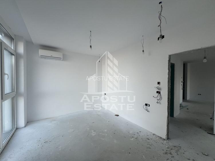 DE VANZARE Apartament 3 camere cu pozitie excelenta si gradina - 4