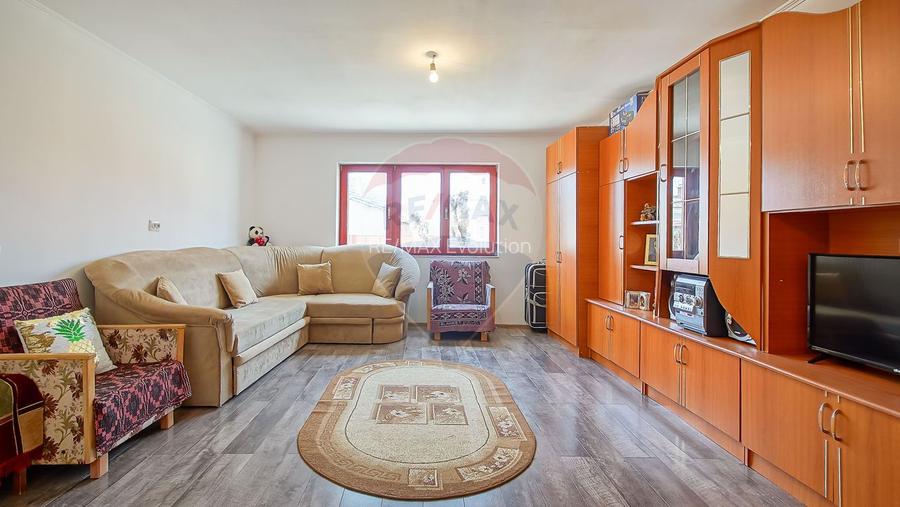 Casă autentică cu teren de 1310 mp, liniște și acces rapid către oraș - 9