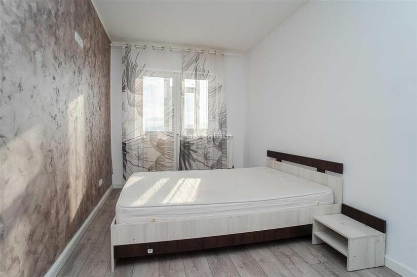 Apartament cu 3 camere in zona centrala - 4