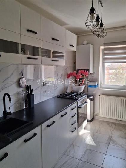 Apartament decomandat cu 3 camere in zona Scriitorilor, Brasov - 4