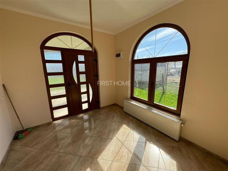 Casa noua de vanzare in Vulturu - Hângulesti 89.000 Euro - 22