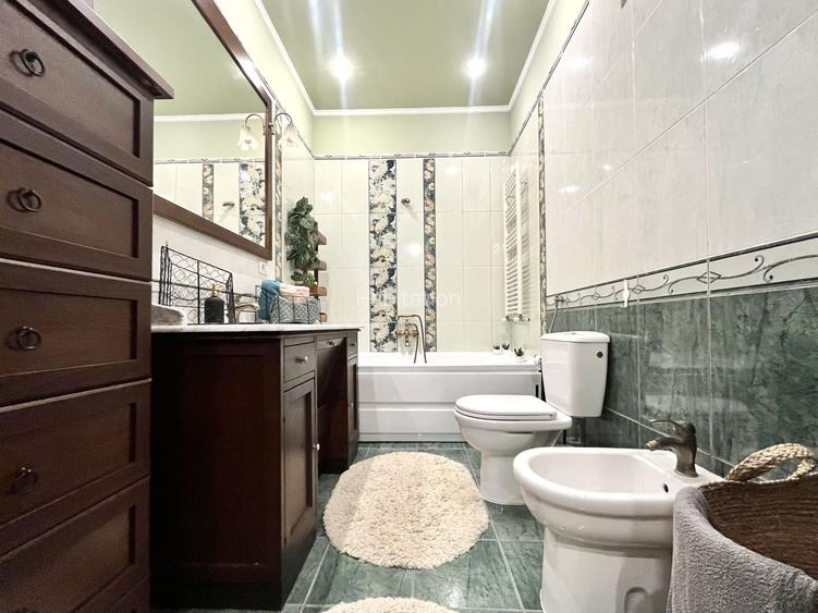 Apartament grandios cu vedere spectaculoasă spre Piața Libertății - 25