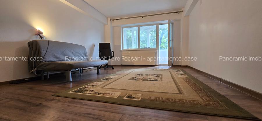 Apartament 3 camere de vanzare, la cheie, etajul 1, boxa si garaj Focsani - 10