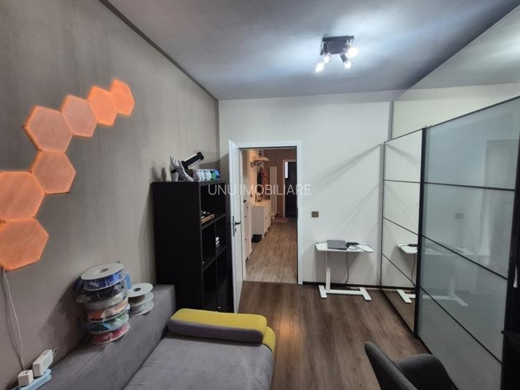 3 Camere 100mp Vedere Panoramica Moldova Mall - Popas Pacurari - Mobilat - Loc P - 9