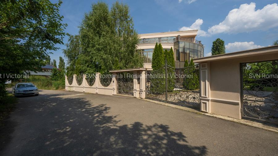 REV2004019 Vila Peninsula lacul Tei - 19