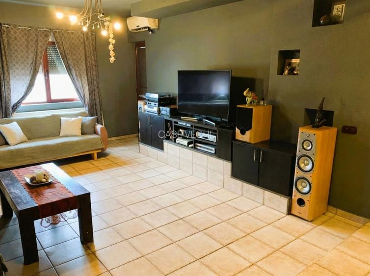 Vand apartament boem, intr-un bloc ca un refren - 28