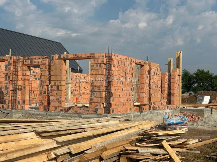 Casa noua, cu teren de 1100 mp, 4 camere, un singur nivel - 5