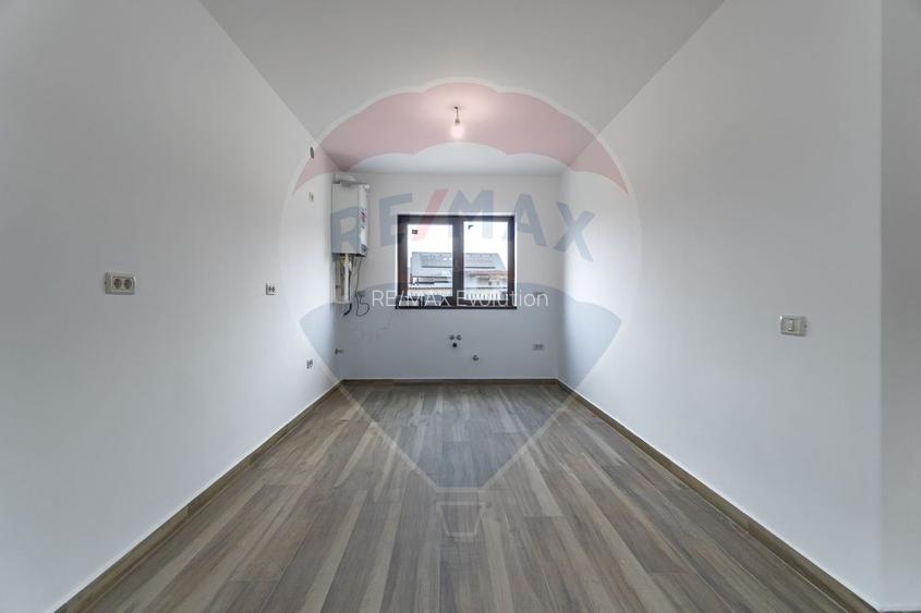 DUPLEX 8 camere de vanzare| Constructie noua| Izvor, BV | Comision 0% - 11