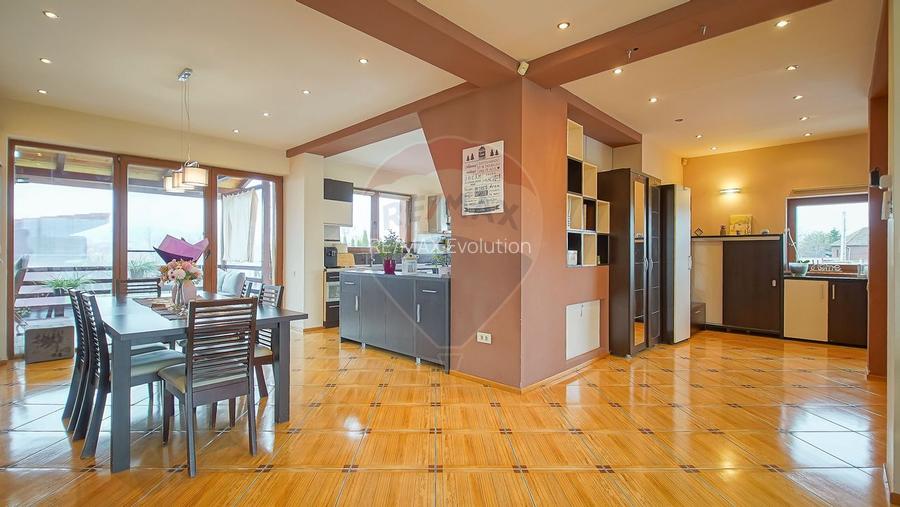 Casă spațioasă și elegantă, teren 1547 mp în Stupini – Comision 0 - 11