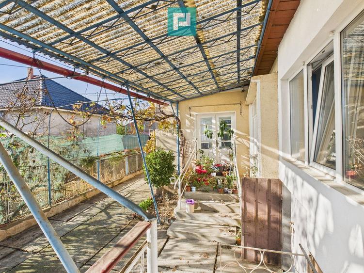 Casă+spațiu comercial în Ghioroc, vânzare în rate - 14