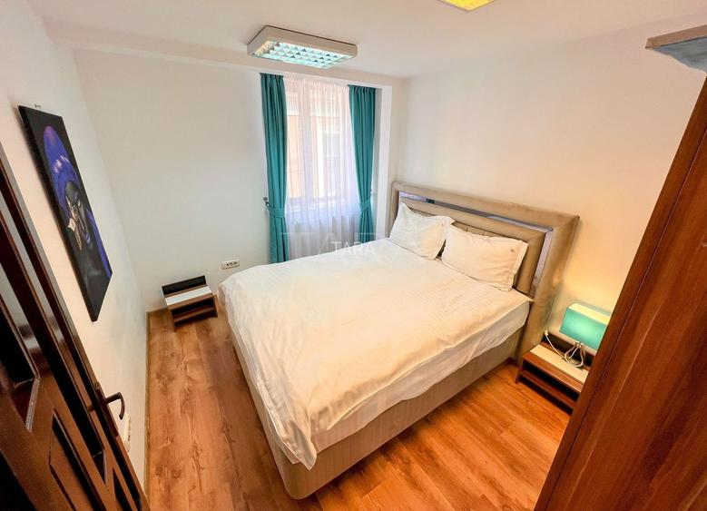 Apartament cu 5 camere de vânzare, zona Ultracentrala - 9