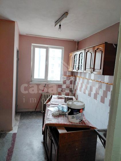 Apartament 3 camere Micro 20, decomandat, etaj intermediar - 7