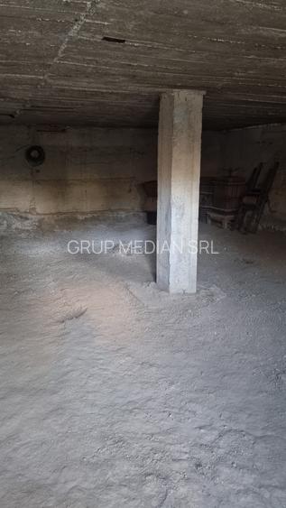 Casa cu 4256 mp teren, la 3 km de Rm  Valcea - 15