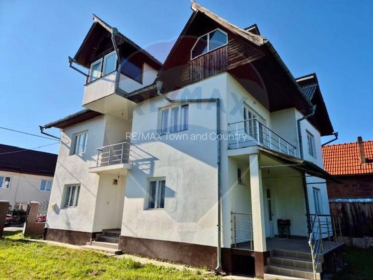 Casă / Vilă cu 6 camere de vânzare - 4