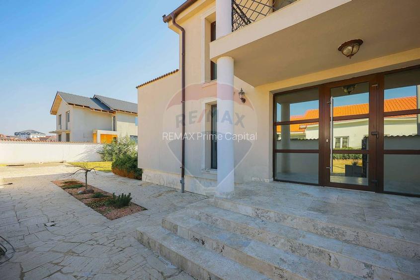 De vânzare Casă/Pensiune în zona Nufărul - Sânmartin - 51